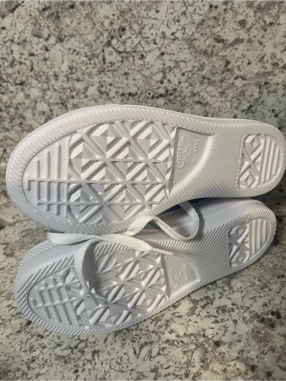 Kids High-Top Canvas Sneakers in Lavender